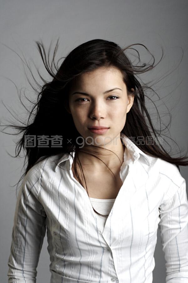 优酷直艾米 午夜场